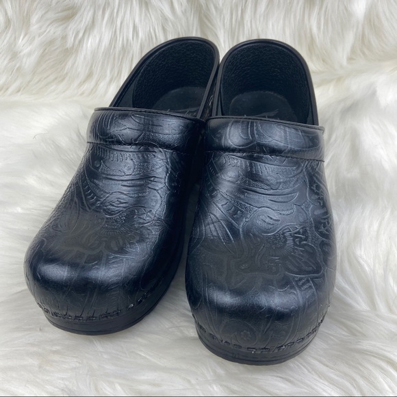 poshmark dansko clogs